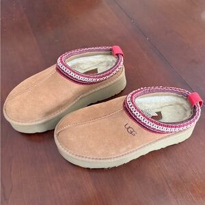 UGG Platform Chestnut Suede Slip-Ons with Red Accents